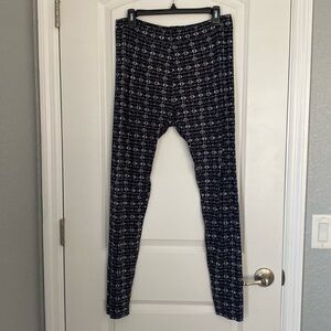 Climate Right Black and White Leggings